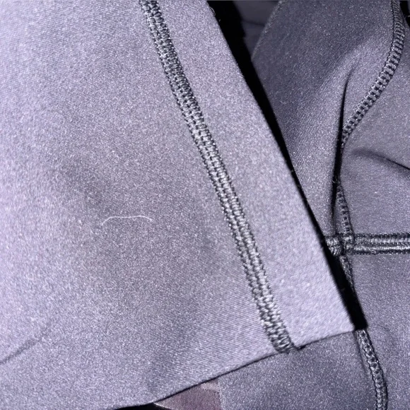 Authentic Lululemon Align High-Rise 28 - Picture 6 of 8